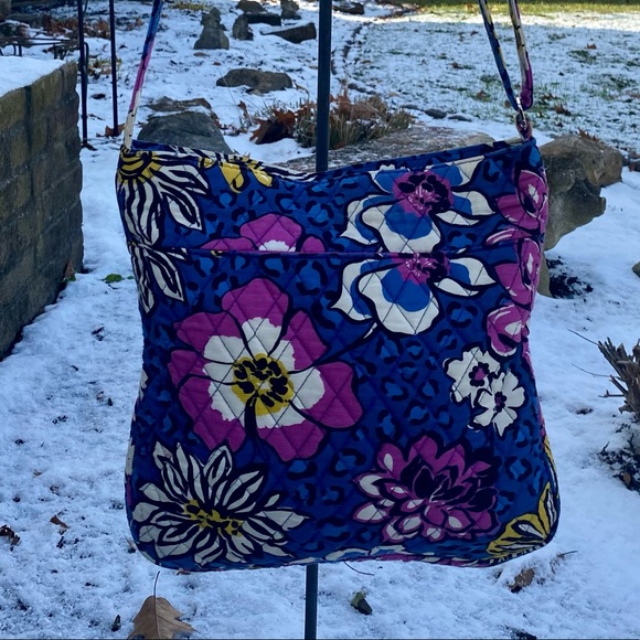 Vera Bradley cross body - Picture 3 of 12